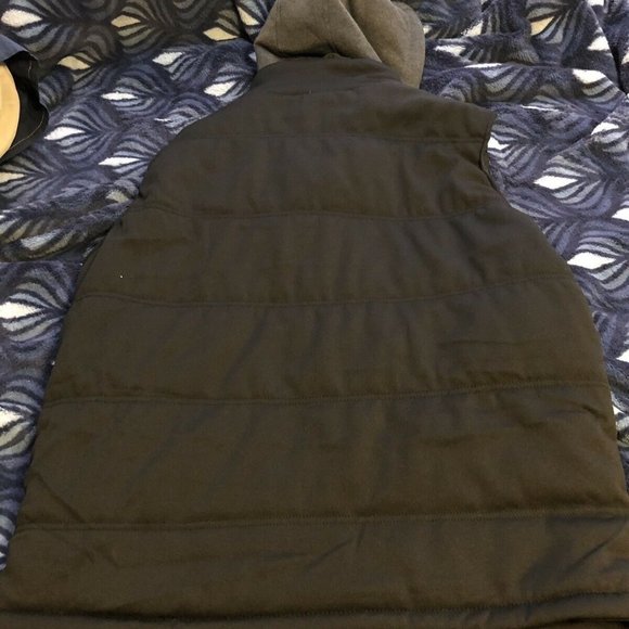 Men’s Phat Farm Light weight Zip Jacket, Sleeveles - Picture 3 of 5